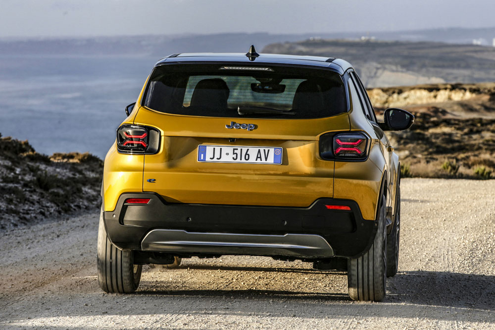 2022 Jeep Avenger 9 Motor16