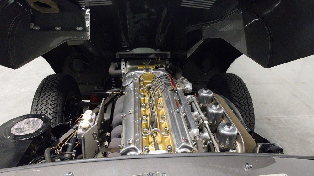 2022 jaguar e type ecd 15 Motor16