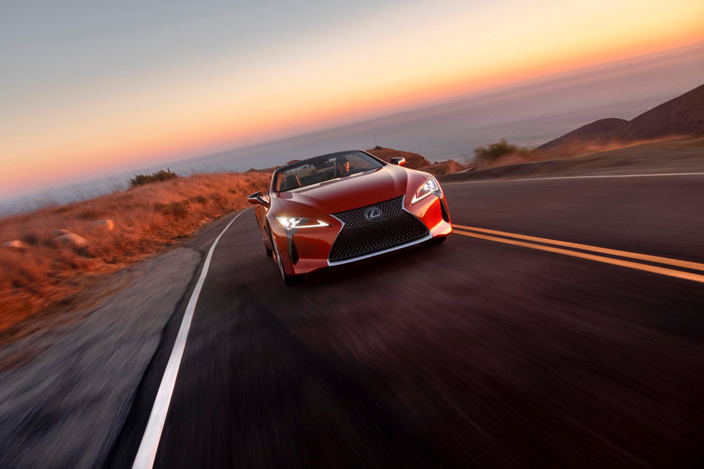 2023 Lexus LC Convertible 12 Motor16