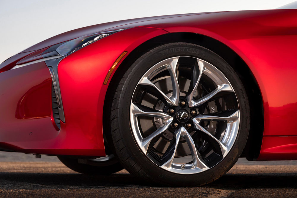 2023 Lexus LC Convertible 7 Motor16