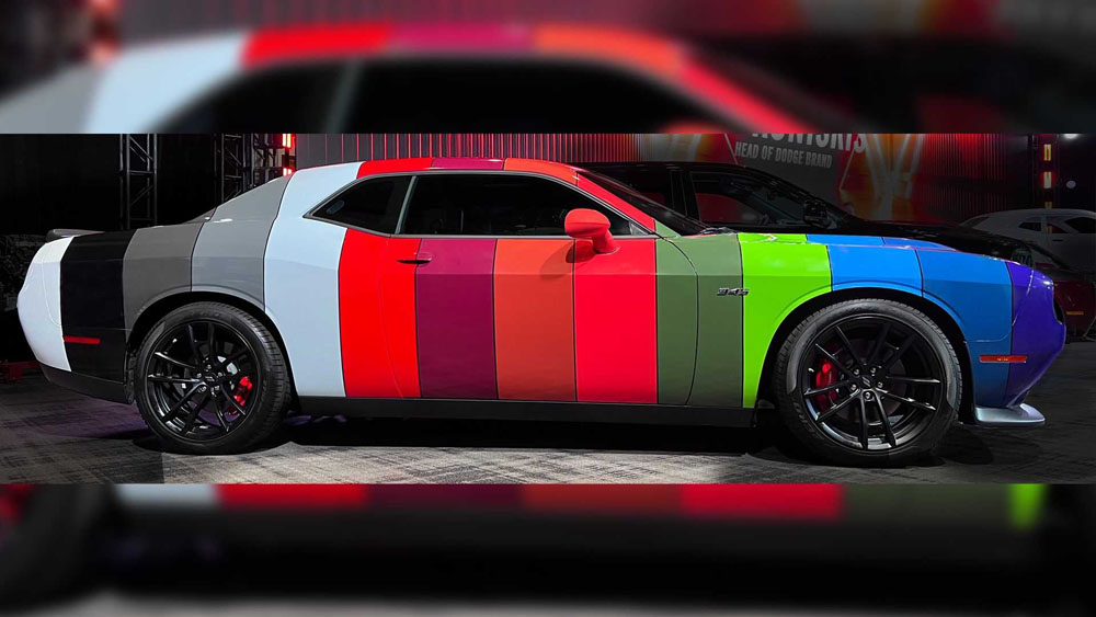 2023 dodge challenger colors 2 1 Motor16