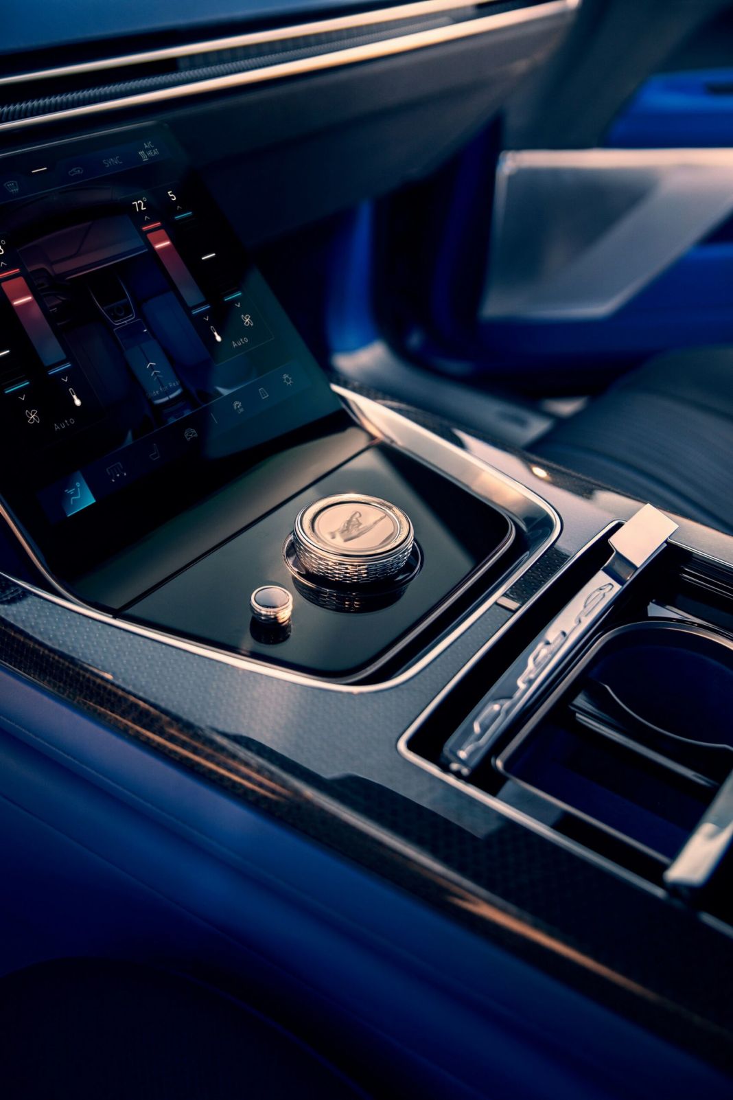 2024 Cadillac Celestiq 8 scaled 1 Motor16