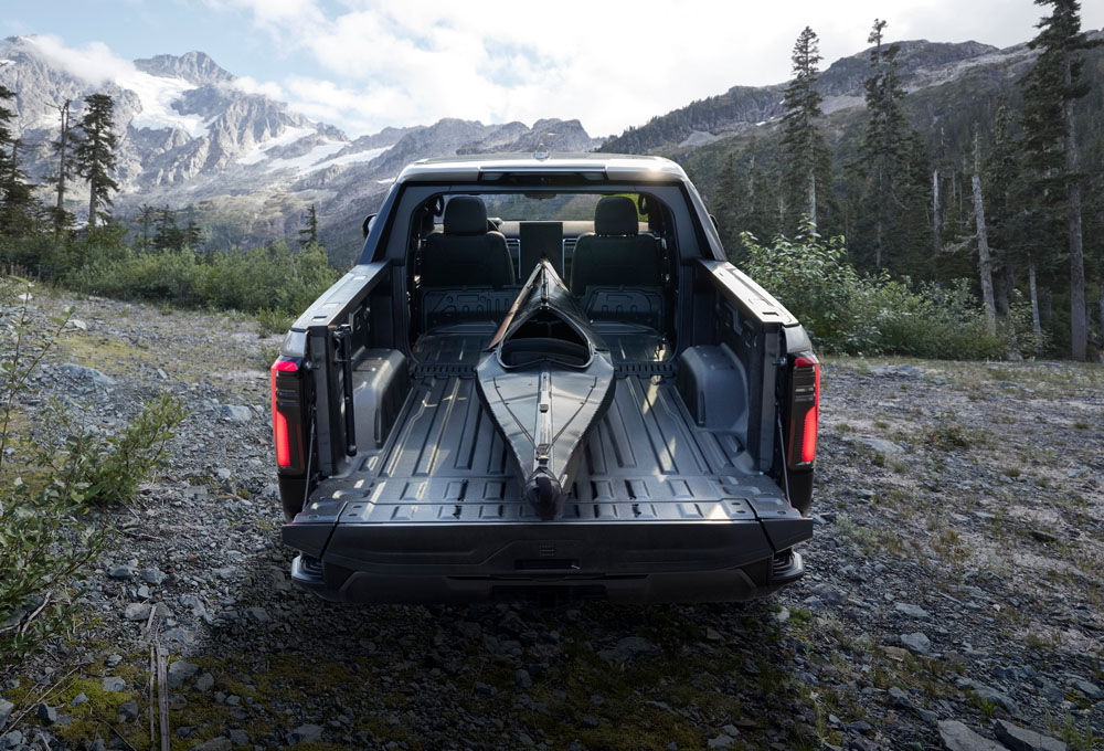 2024 GMC Sierra EV Denali 6 Motor16