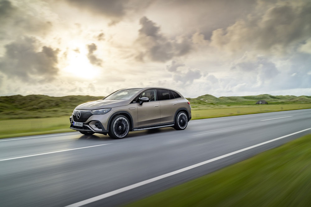 2024 Mercedes Benz EQE SUV 2 Motor16