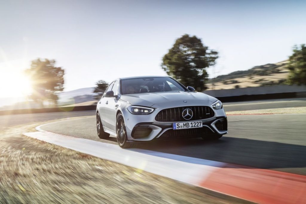 Mercedes AMG C63 Perfomance 6 Motor16