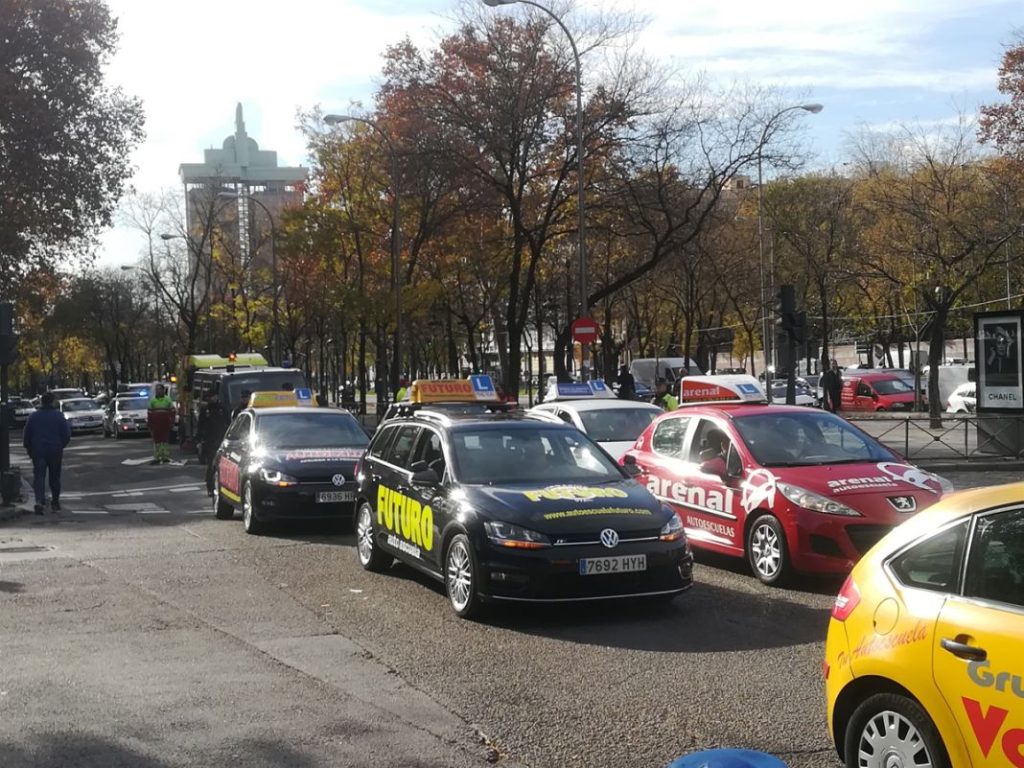 Las autoescuelas, afectadas por la subida de los combustibles.