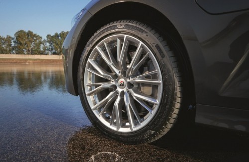 Neumático Bridgestone Turanza.