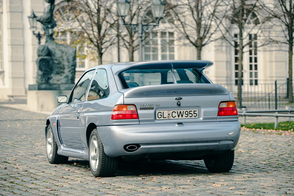 1997 Ford Escort RS Cosworth 3 1 Motor16