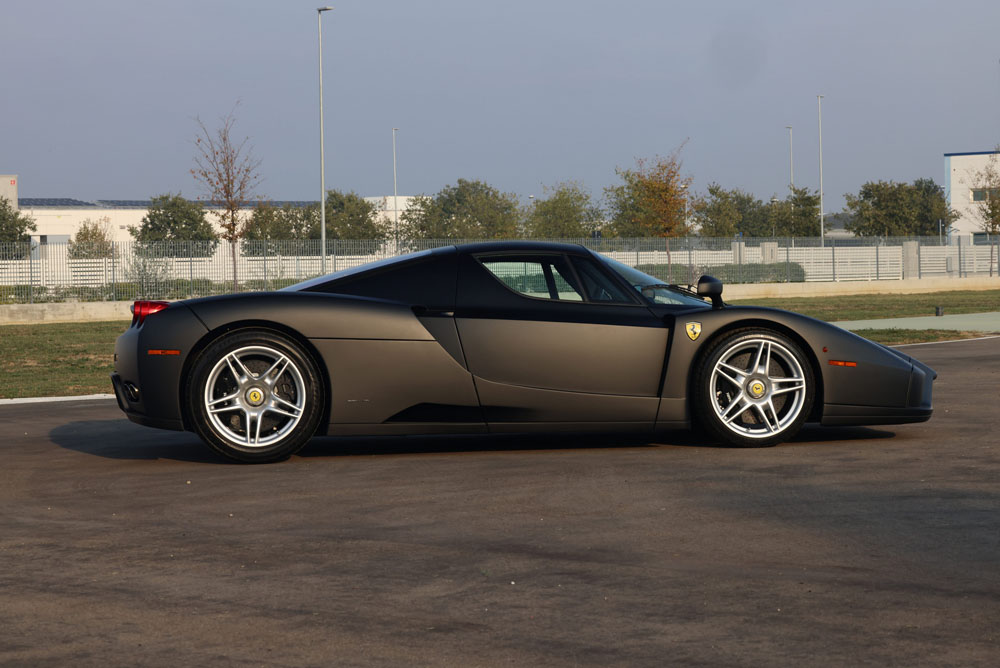 2004 Ferrari Enzo Nero Opaco 27 Motor16