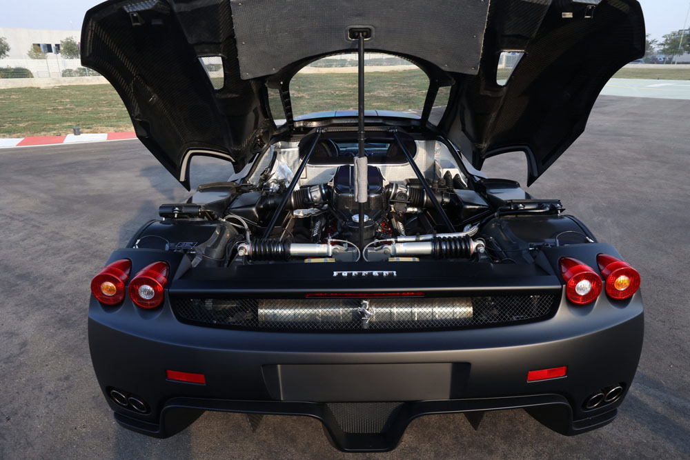 2004 Ferrari Enzo Nero Opaco 31 Motor16