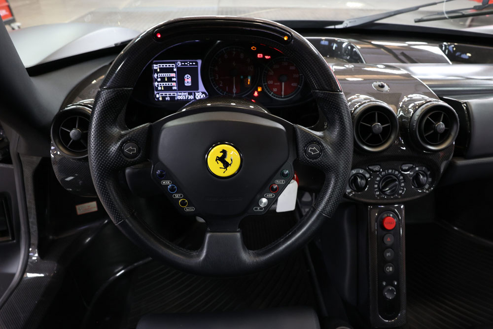 2004 Ferrari Enzo Nero Opaco 32 Motor16