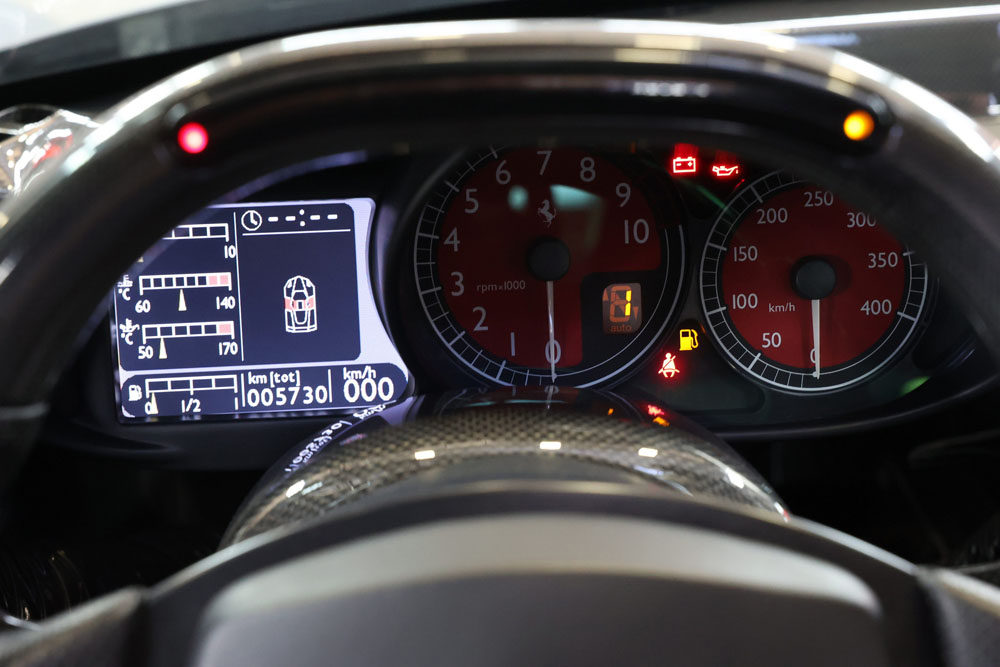 2004 Ferrari Enzo Nero Opaco 35 Motor16