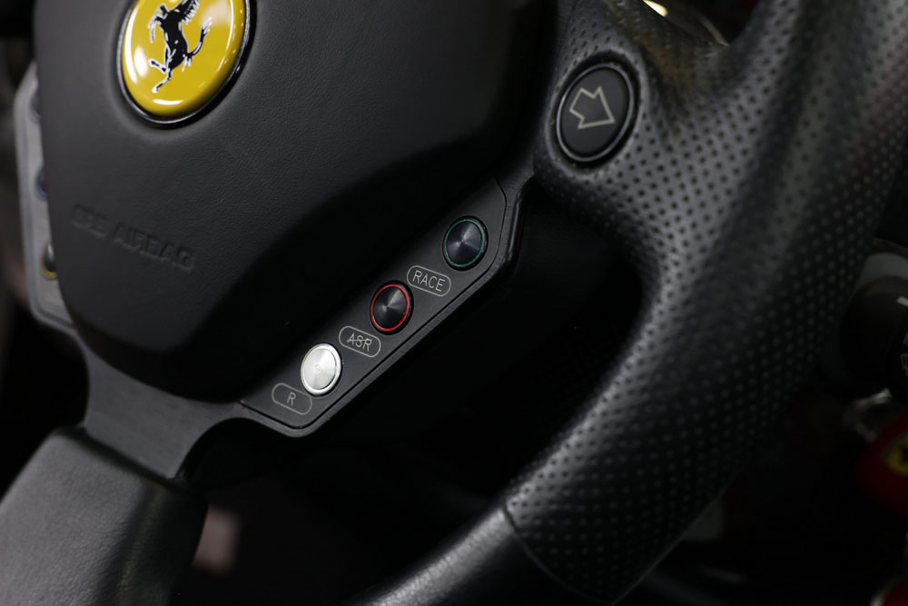 2004 Ferrari Enzo Nero Opaco 38 Motor16