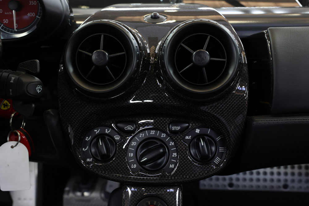 2004 Ferrari Enzo Nero Opaco 39 Motor16