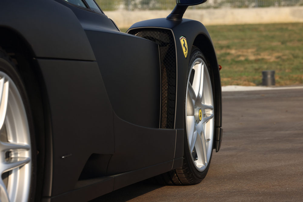 2004 Ferrari Enzo Nero Opaco 52 Motor16