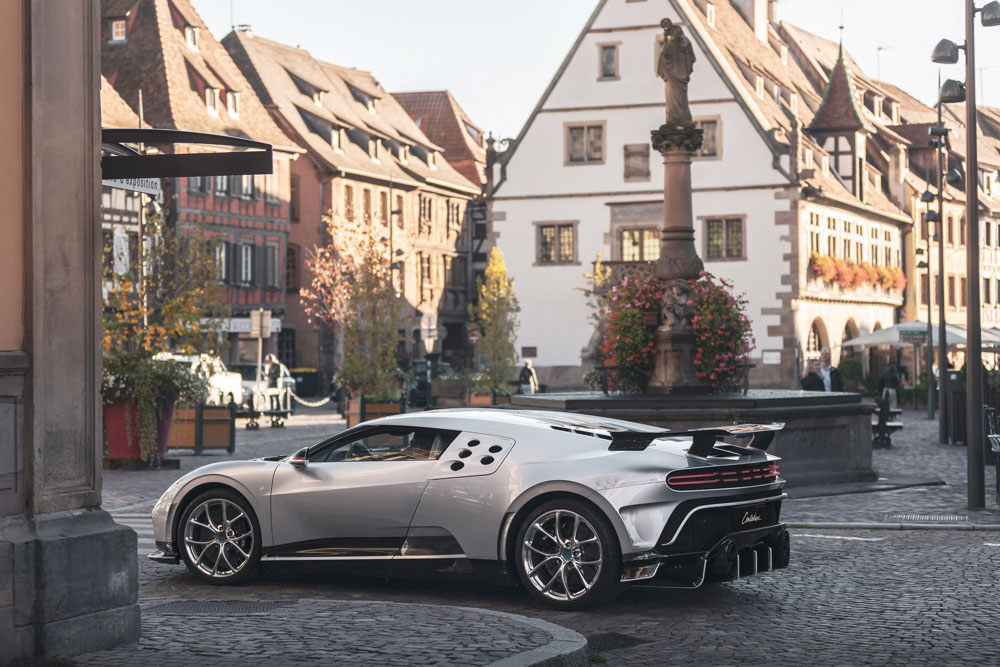 2022 Bugatti Centodieci Argent 8 Motor16