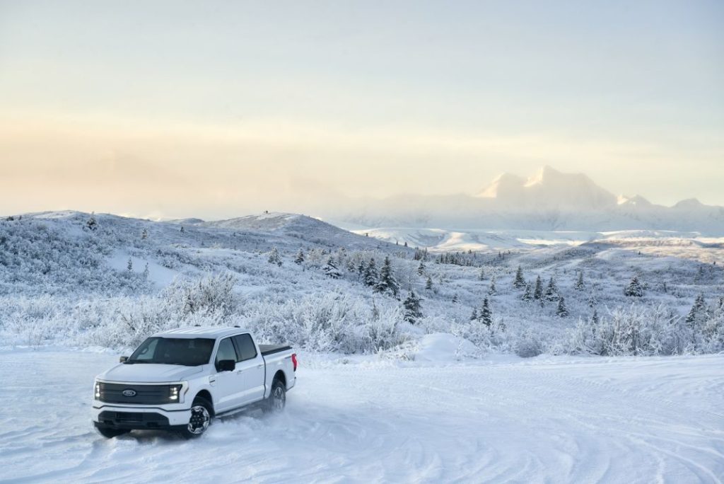 2022 Ford F 150 Lightning Alaska 8 Motor16