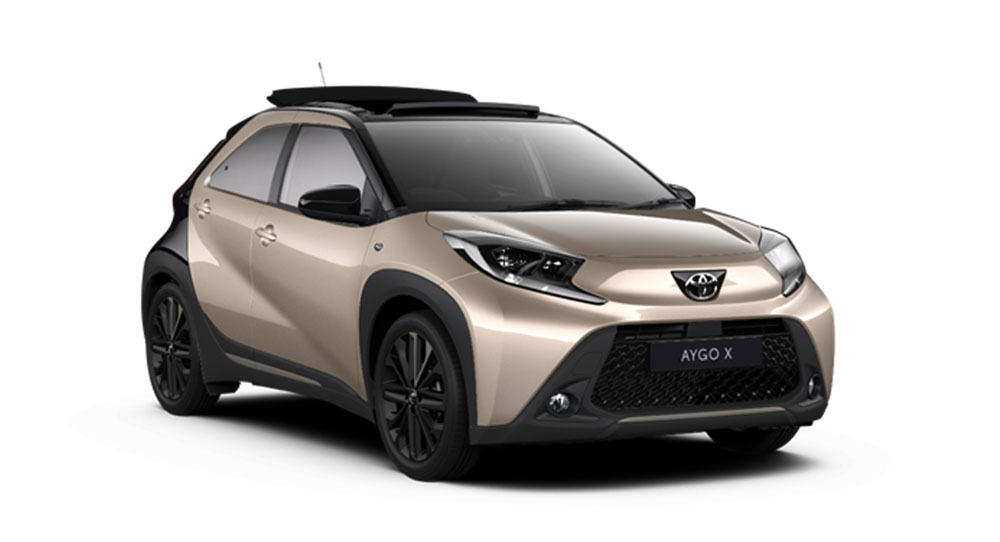 Toyota Aygo X Air Edition. Imagen estudio beige.