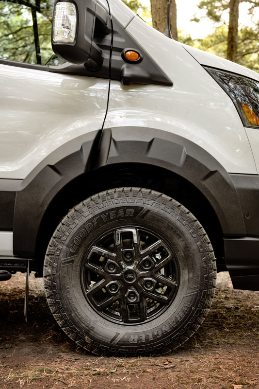 2023 Ford Transit Trail 3 Motor16