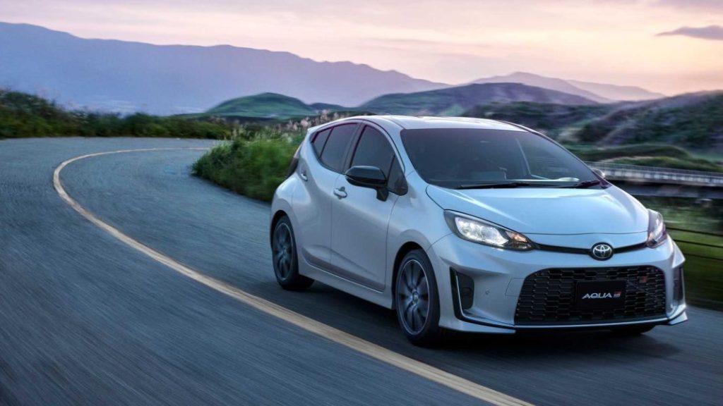 2023 toyota aqua gr sport 1 Motor16