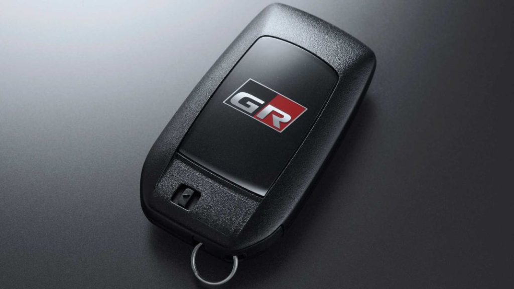 2023 toyota aqua gr sport 16 Motor16