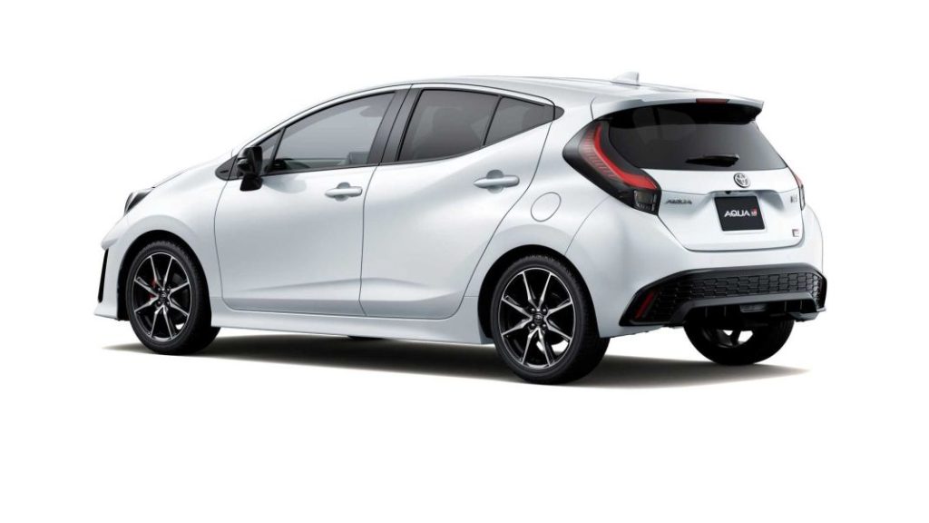 2023 toyota aqua gr sport 2 1 Motor16
