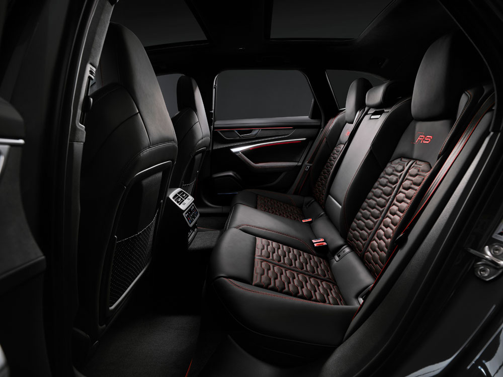AUDI RS6 AVANT PERFORMANCE 11 Motor16