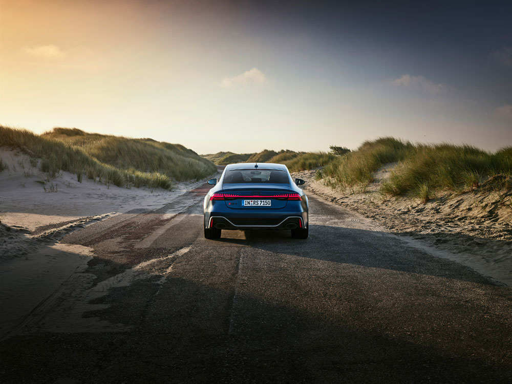 AUDI RS7 PERFORMANCE 17 Motor16