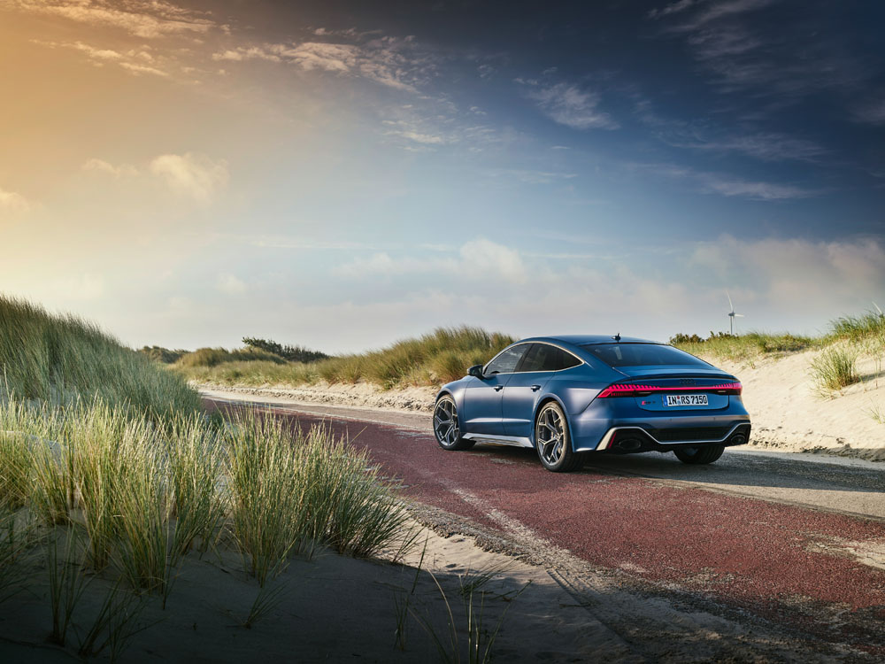 AUDI RS7 PERFORMANCE 19 Motor16