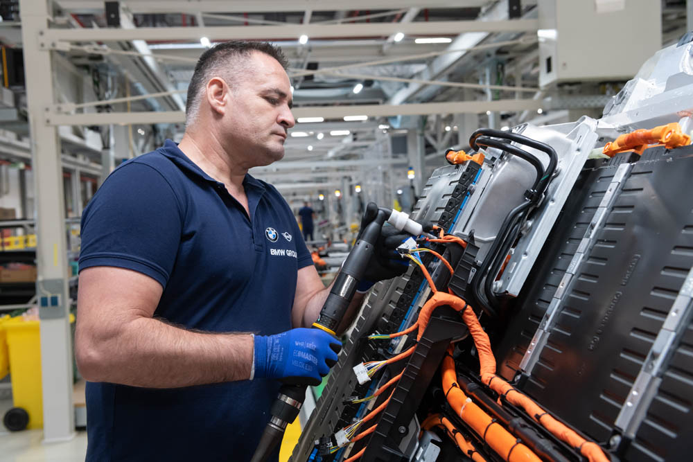 Arranca la fabricacion del BMW iX1 1 Motor16
