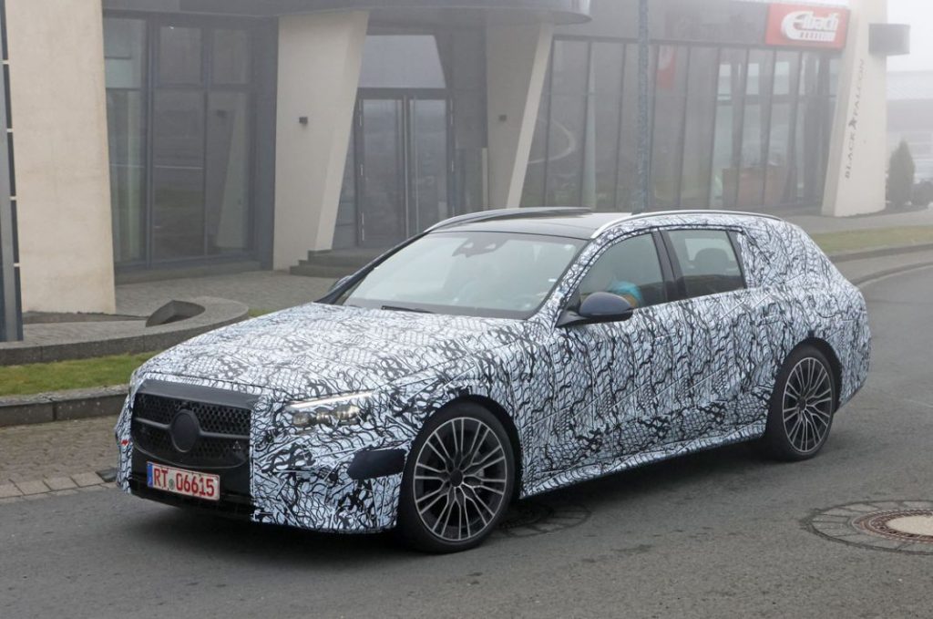Mercedes E Wagon PHEV 5 Motor16