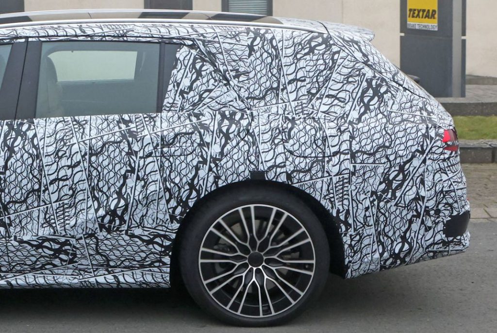 Mercedes E Wagon PHEV 9 Motor16