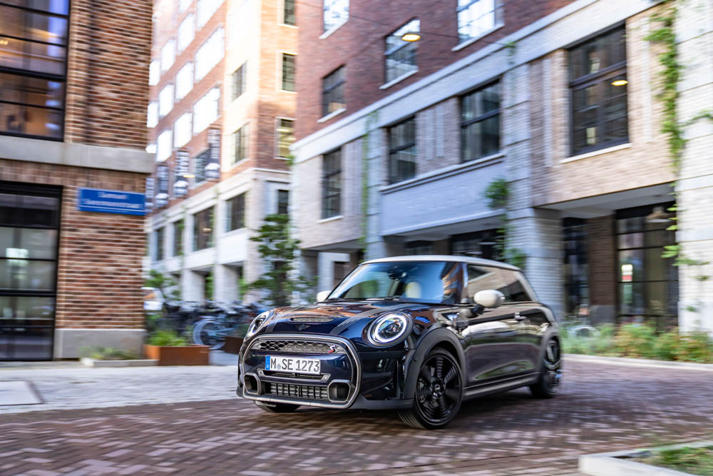 Mini Cooper S Resolute Edition 4 Motor16