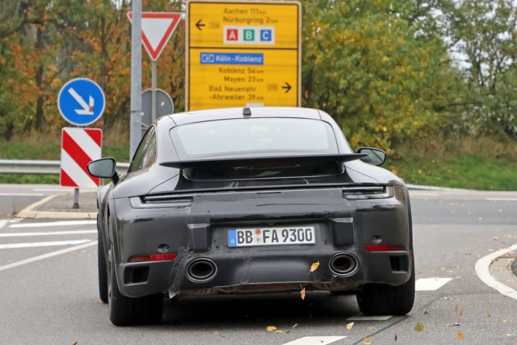 Porsche 911 Dakar 10 Motor16