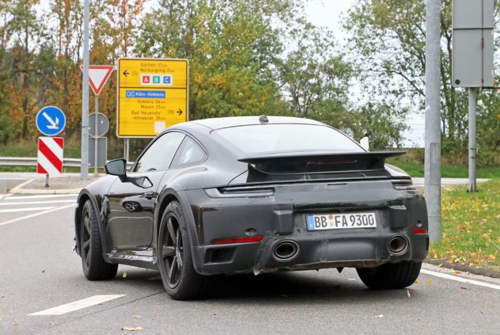 Porsche 911 Dakar 8 Motor16