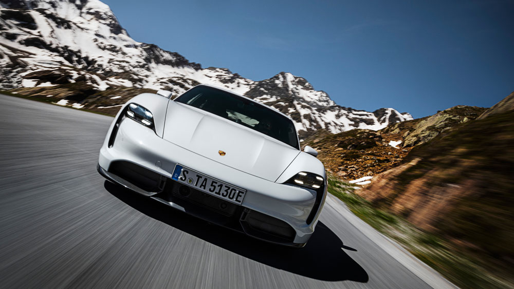 Porsche Taycan 21 Motor16