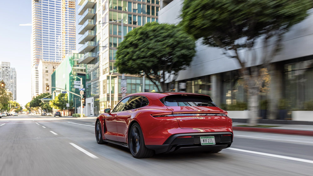 Porsche Taycan 33 Motor16