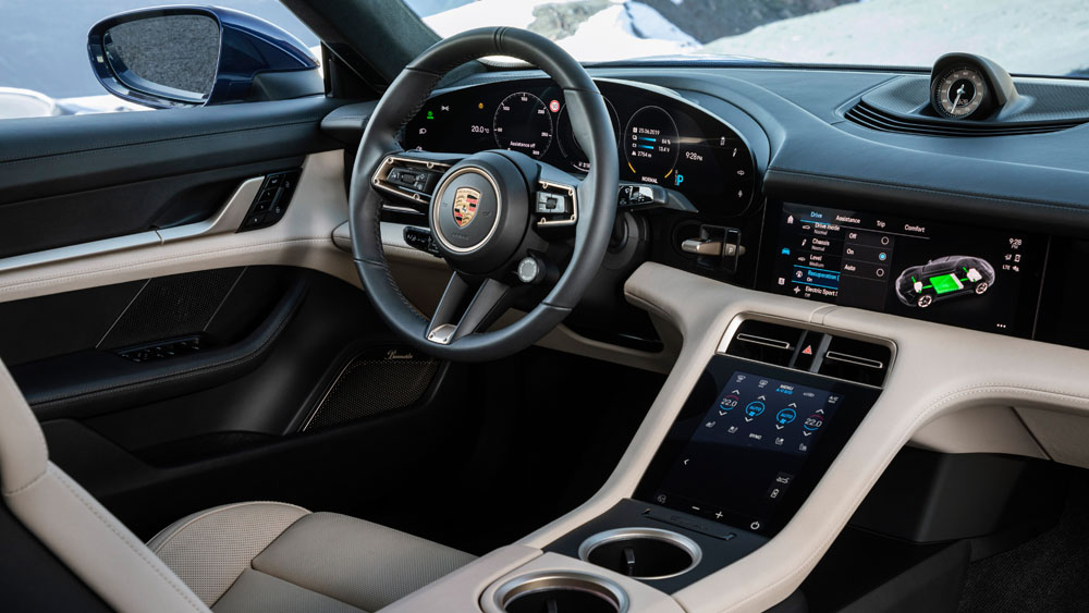 Porsche Taycan 4 Motor16