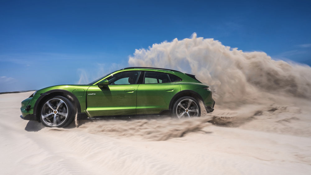 Porsche Taycan Cross Turismo.