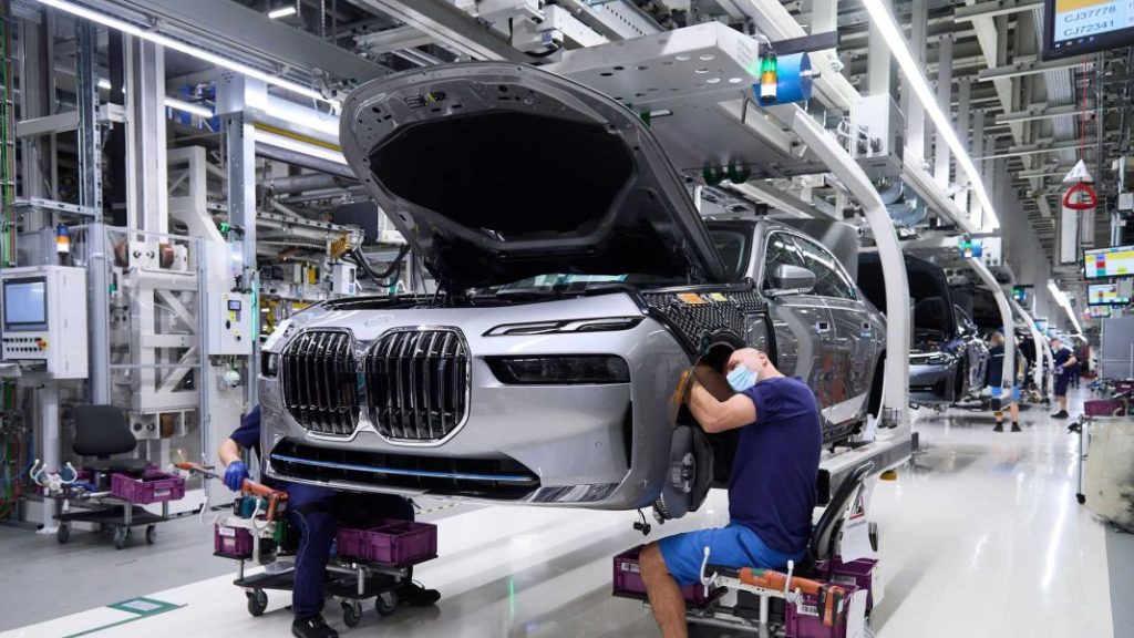 2022 BMW Serie 7 dos millones 6 1 Motor16