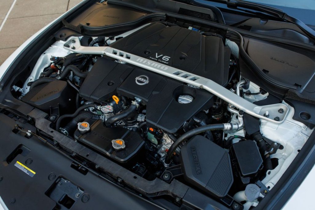 Nissan Z. Imagen detalle motor.