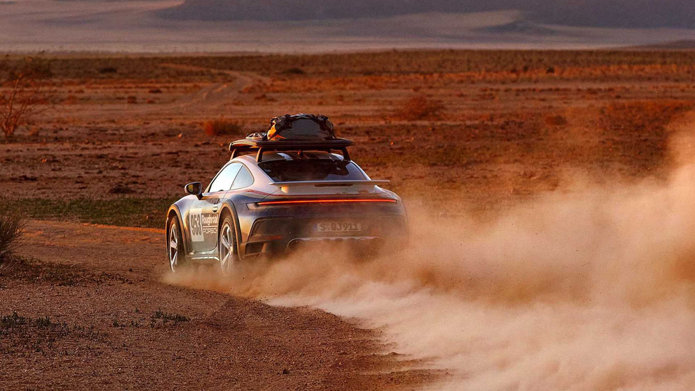 2023 porsche 911 dakar 4 Motor16