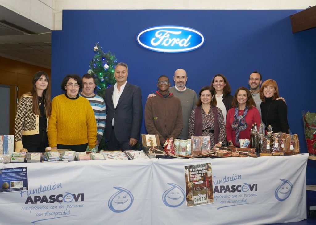 Ford ha colaborado con Apascovi en un mercadillo solidario.