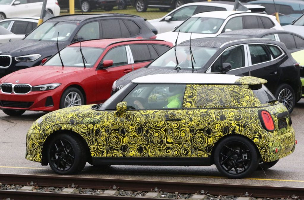 Mini Cooper 6 Motor16