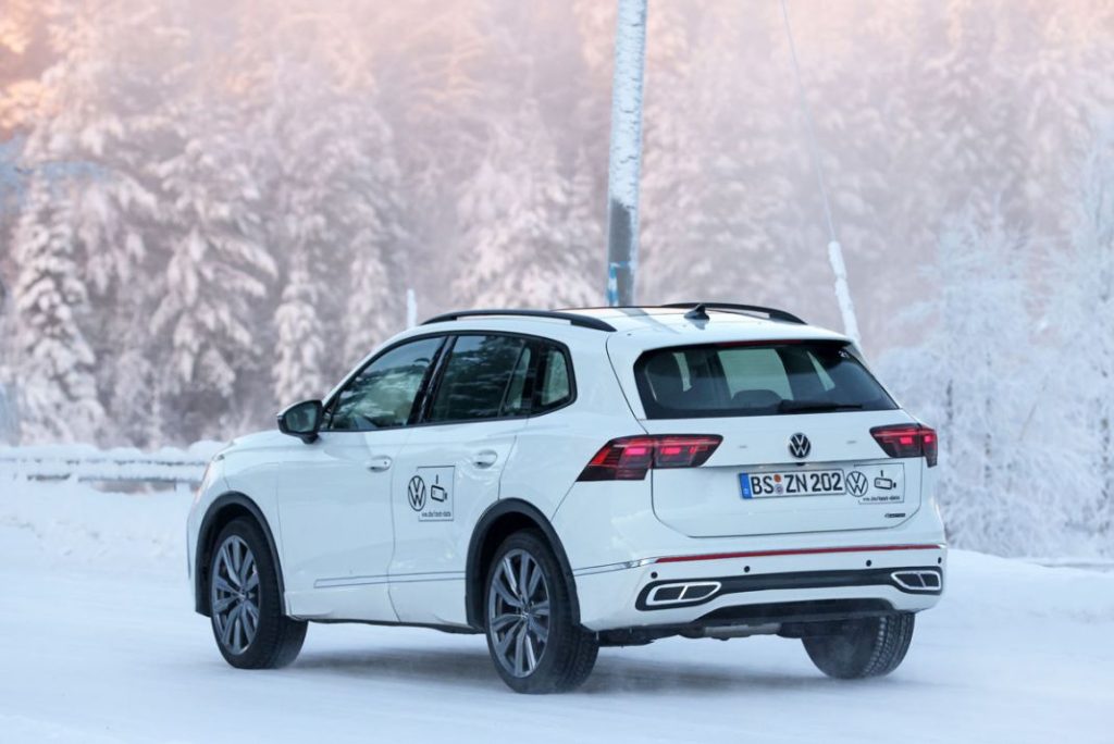 VW Tiguan white 14 Motor16