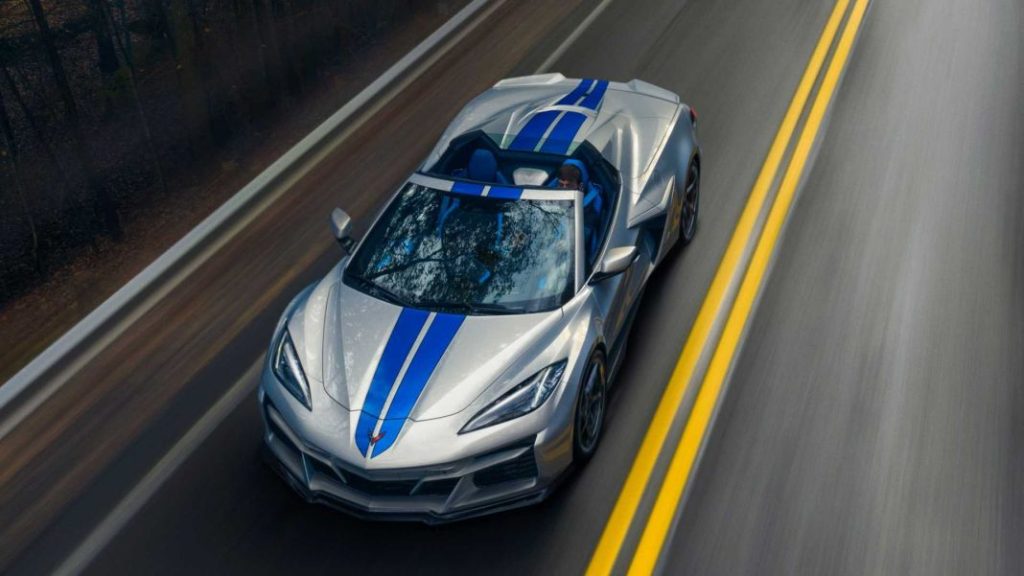 2023 chevrolet corvette e ray 5 Motor16