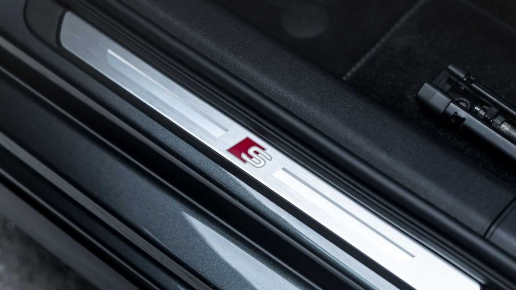 2023 manhart s 400 audi s3 sedan 19 Motor16