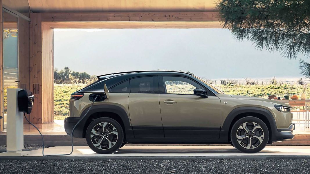 2023 Mazda MX-30 e-Skyactiv R-EV. Imagen portada.