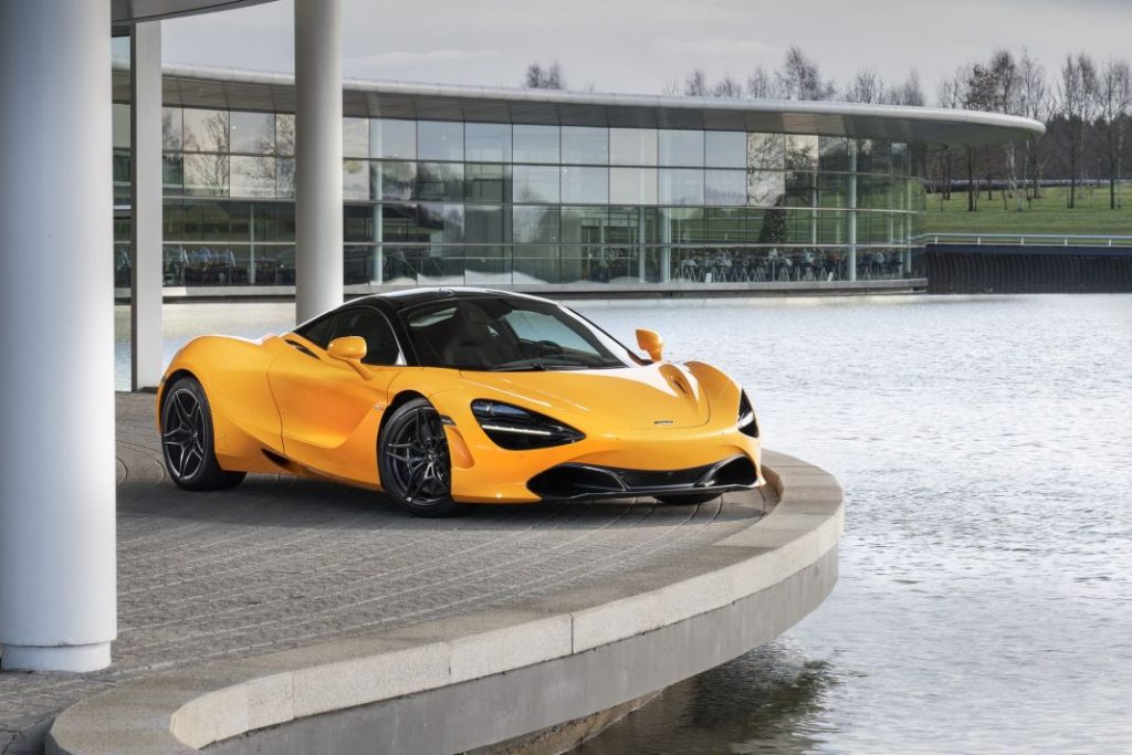 2023 McLaren 720S. Imagen estática.