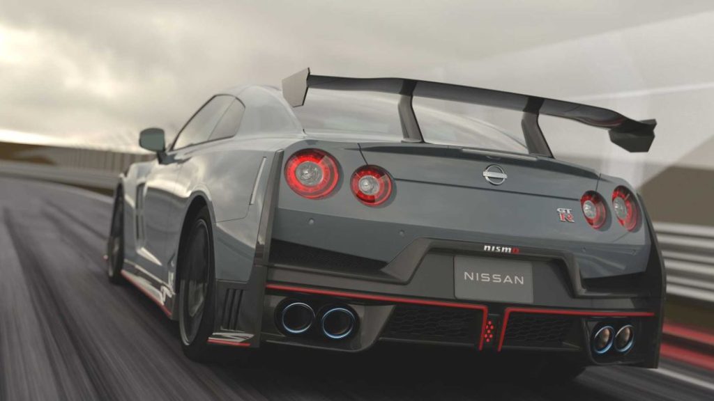 2023 Nissan GT-R. Imagen movimiento trasero.